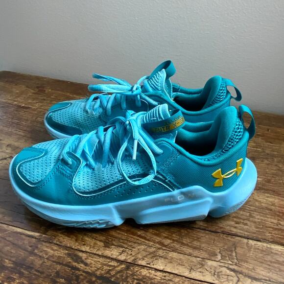 UNDER ARMOUR FLOW FUTR X 3 UAA BASKETBALL SHOES - Picture 4 of 8